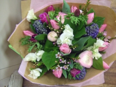 Spring has sprung - A mixture of Spring flowers, Tulips, Hyacinths, Scented Narcissi and anemones could all be included in this fab seasonal mix.